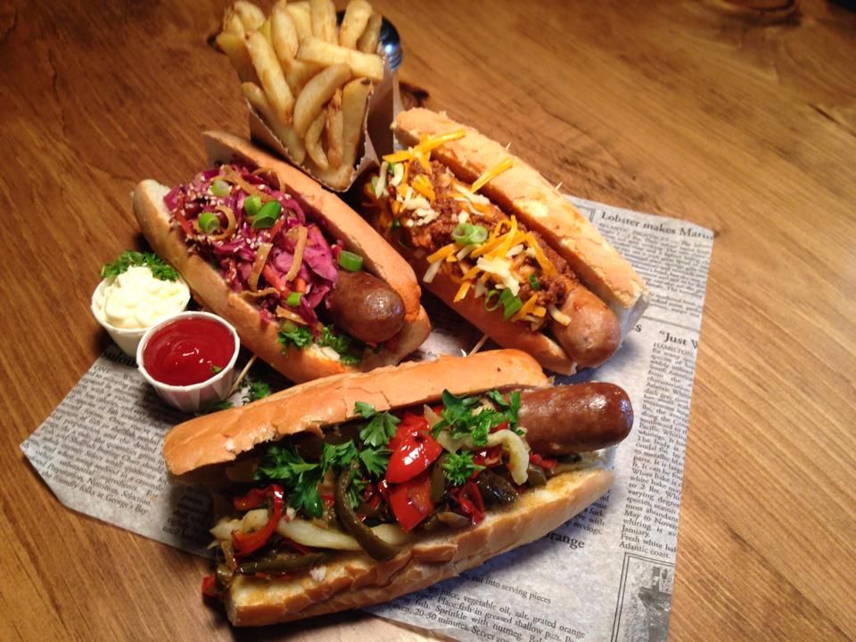 CABANE HOT-DOGS - Cover photo
