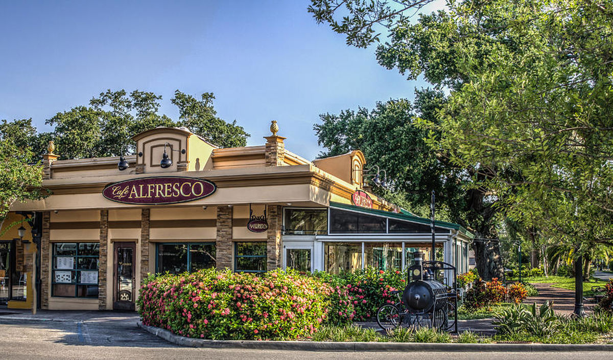Cafe Alfresco - Logo
