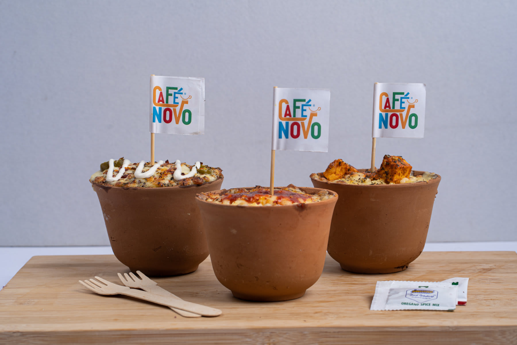 Cafe Novo - Logo