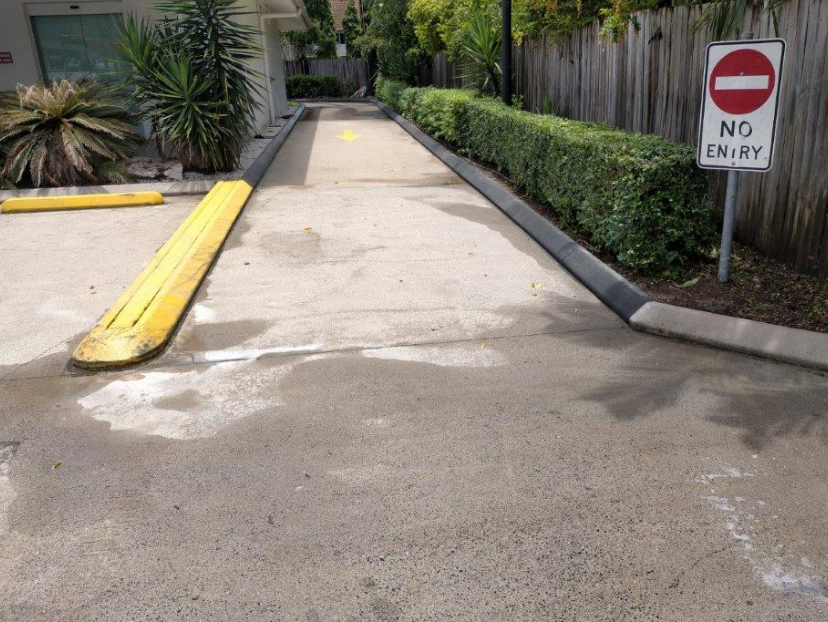 Cairns Pressure Cleaning - Logo