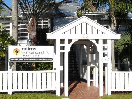 Cairns Skin Cancer Clinic - Logo