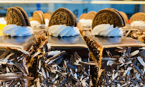 Cake Make The Pastry World - Cover photo
