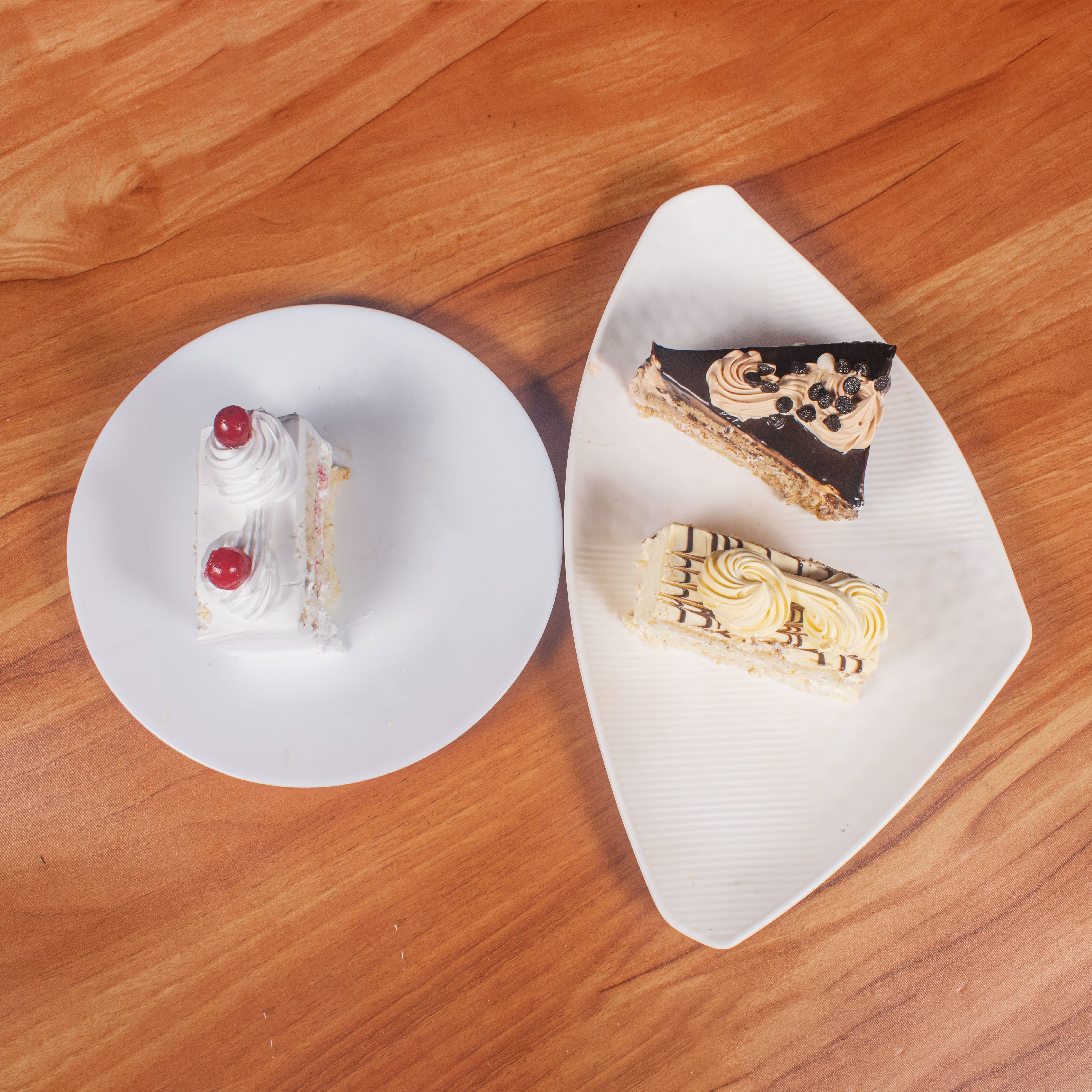 Cake Point& fresh Bakery - Logo