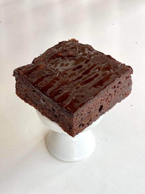 Cakery And Bready - Logo