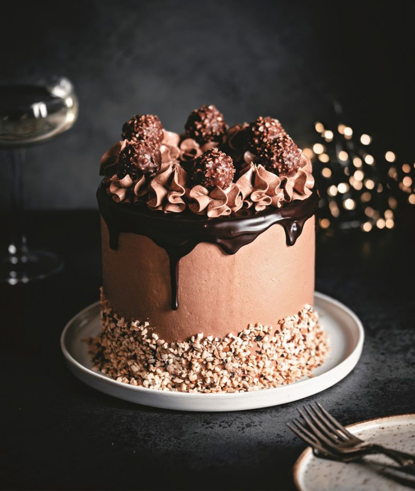 CAKE WALE - Logo