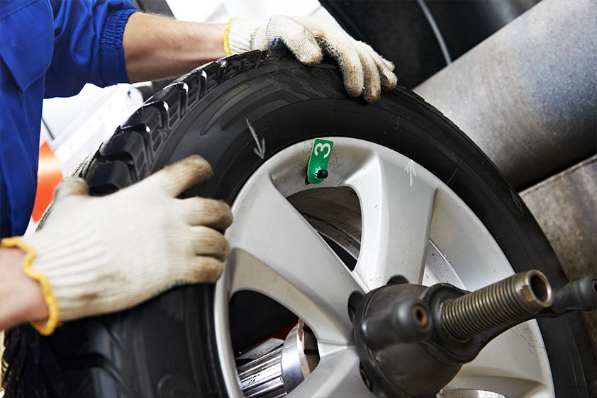 Camden Haven Tyre & Brake - Logo