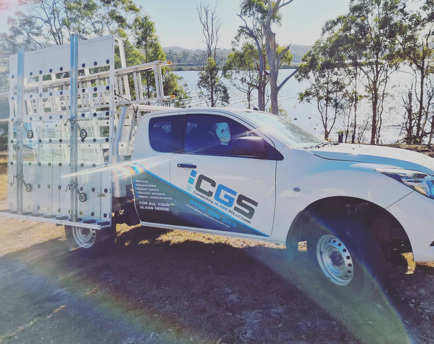 Canberra Glass Solutions - Logo
