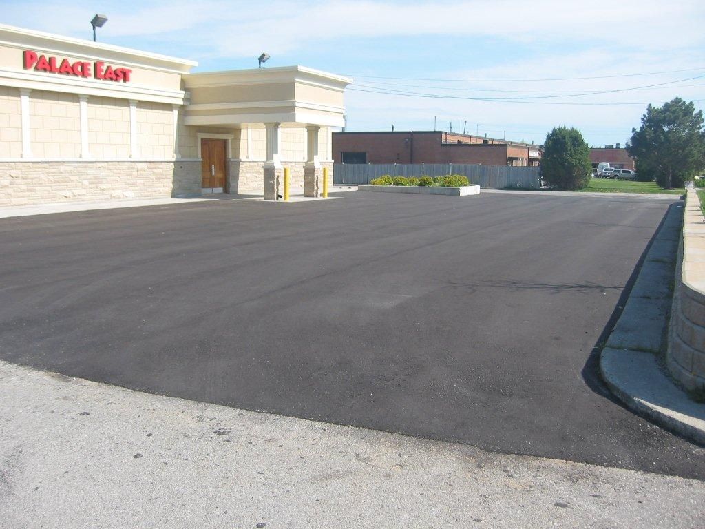 C and R Paving - Logo
