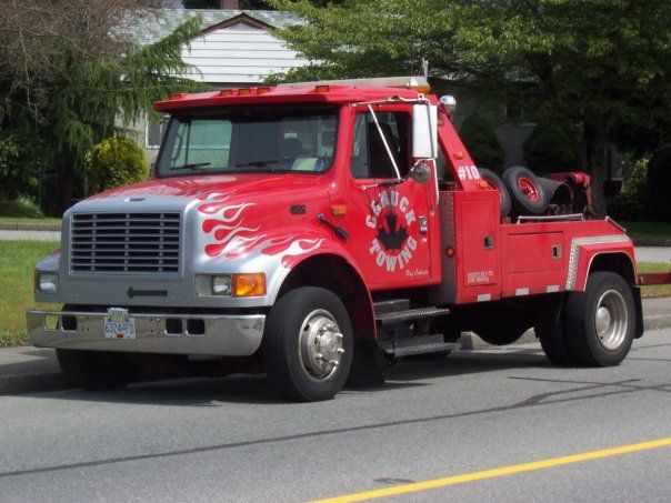 Canuck Towing &a; Services Ltd - Logo