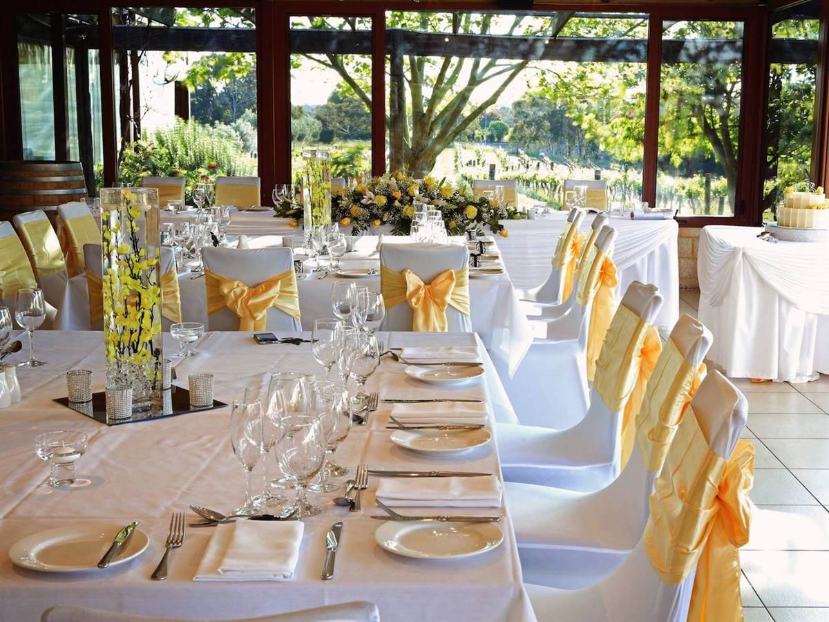 Carilley Estate Vineyard & Restaurant - Logo