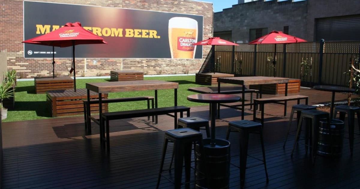 Carlton Brewhouse Bar & Cafe - Logo