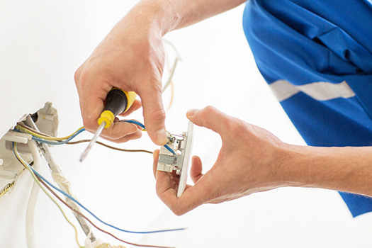 Carl Voss-Electrician - Logo