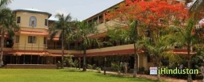 Carmel International School - Logo