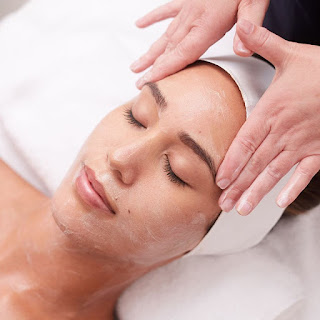 Carol da Silva Beauty Therapy - Logo