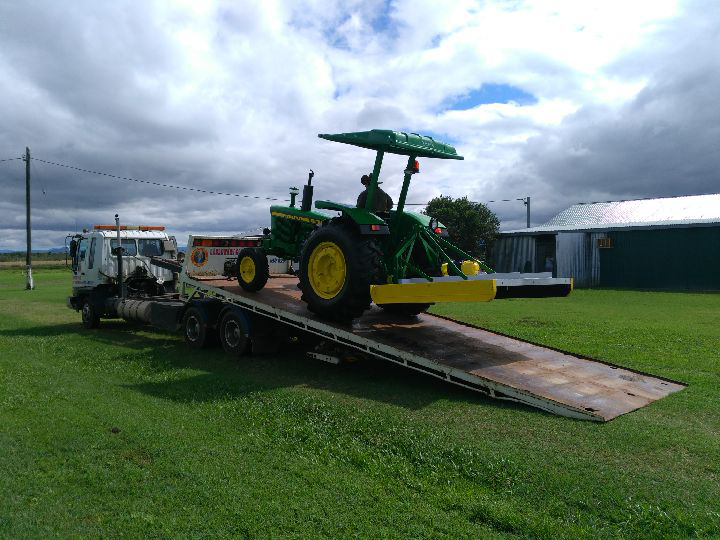 Cassowary Coast Tilt Tray Service - Logo