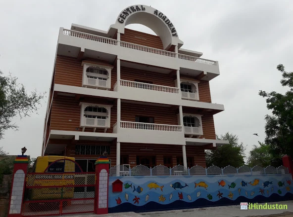 Central Academy Campus - Logo