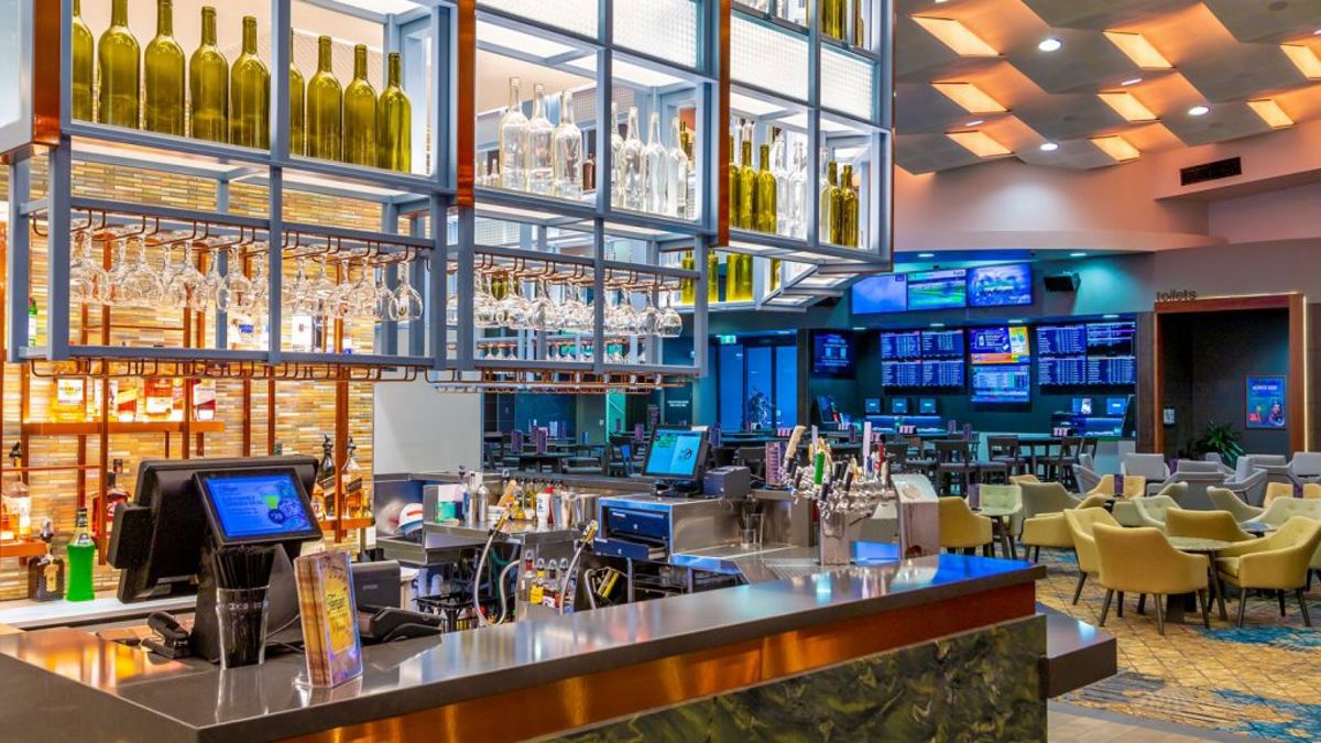 Central Bistro @ Sports Central Caboolture - Logo