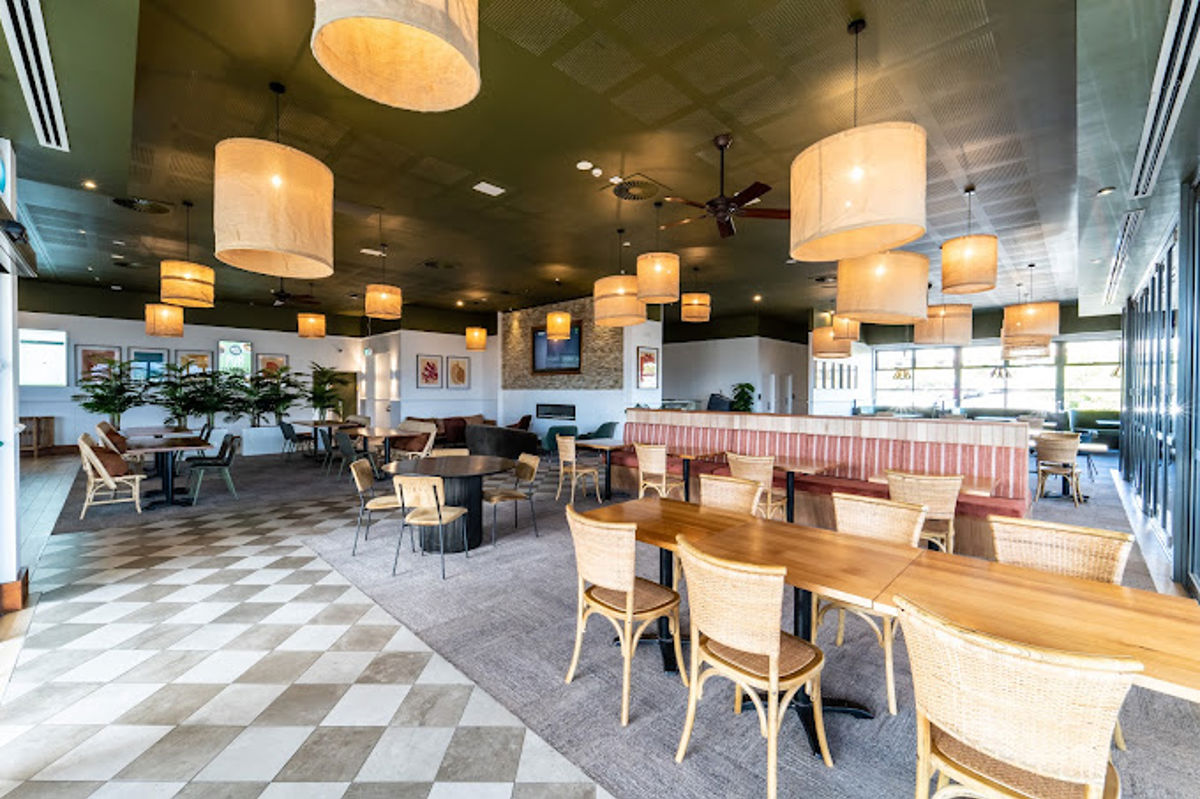 Central Hotel Shellharbour - Logo
