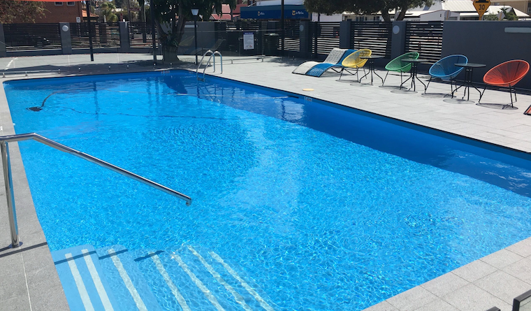 Central Mobile Pool Services - Logo
