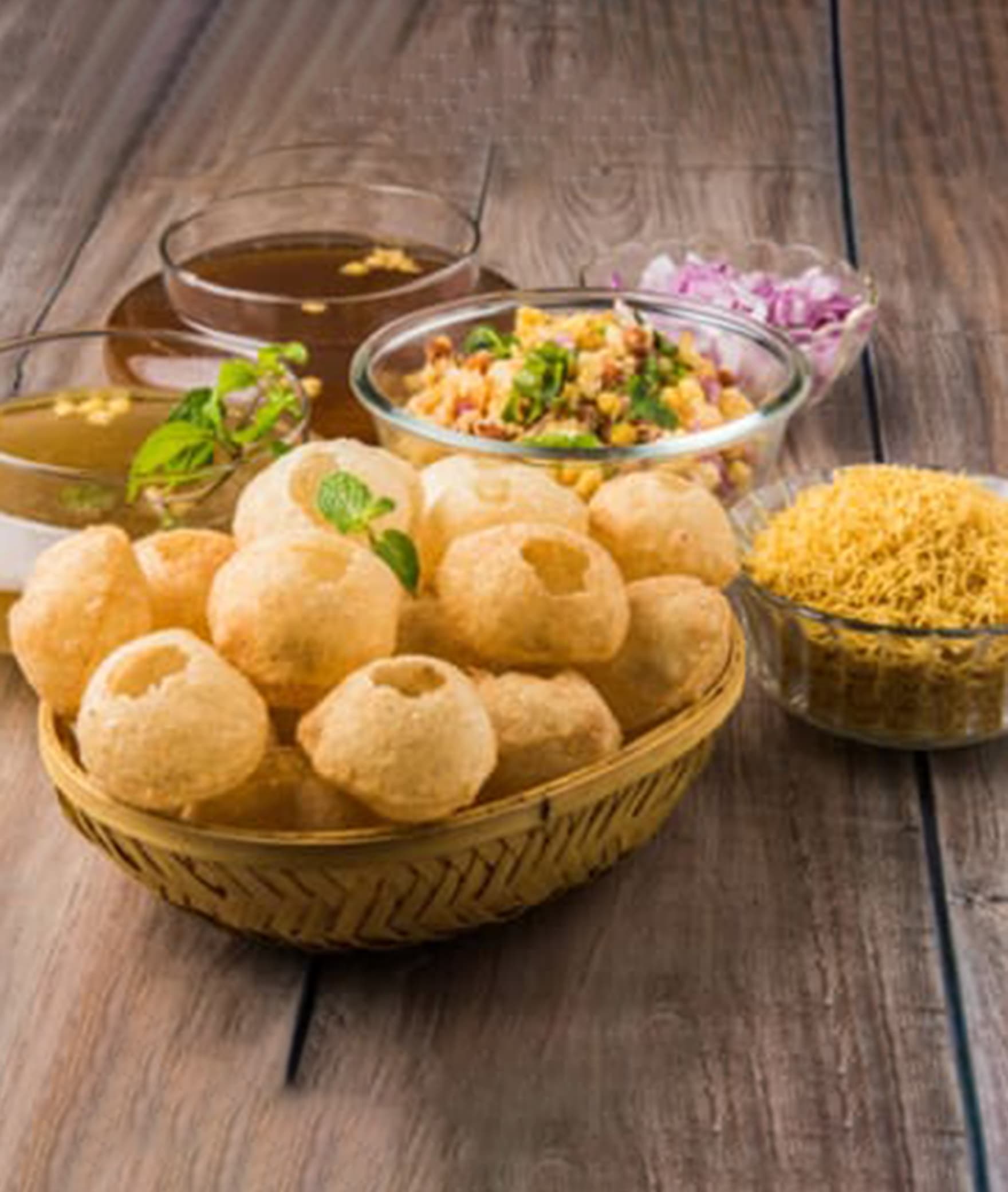 Chaat Sarovar - Logo