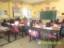 Chaitanya school-jumbo kids - Logo