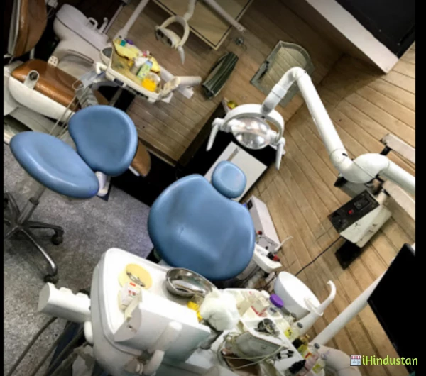 Chandna Dental Clinic & Implant Center - Logo