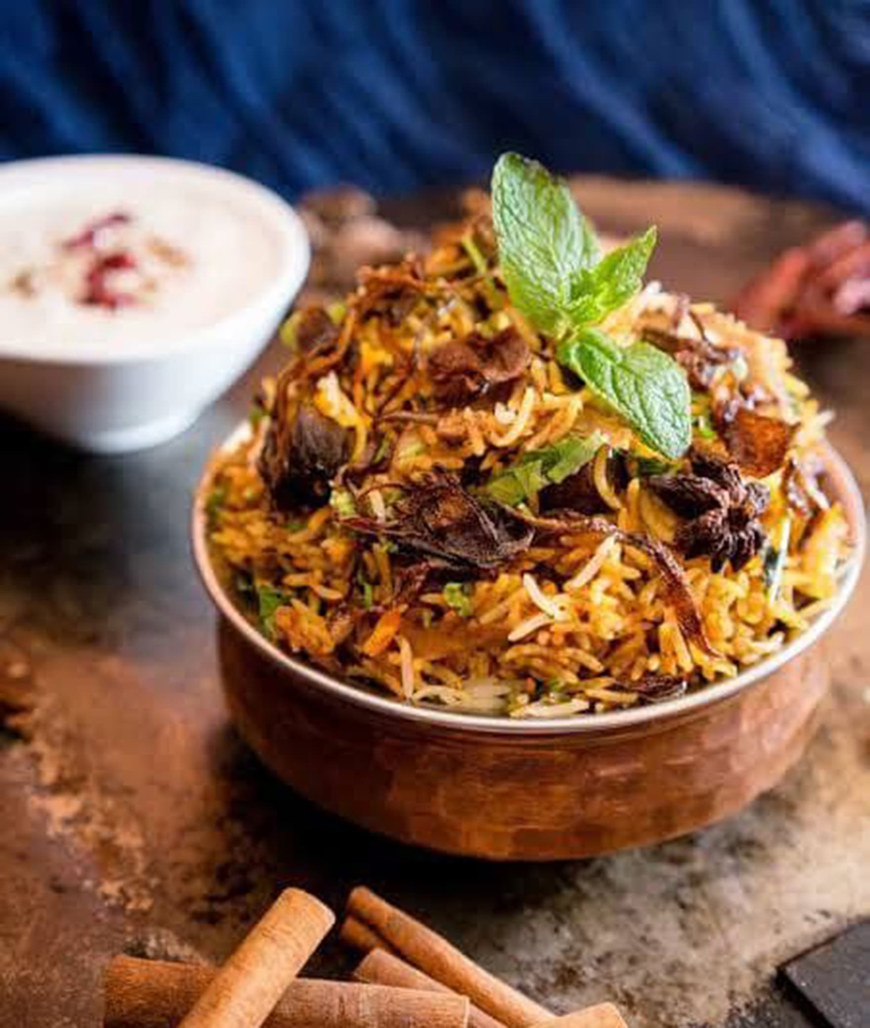 CHANGEZI CHACHA - BIRYANI AND KABABS - Logo