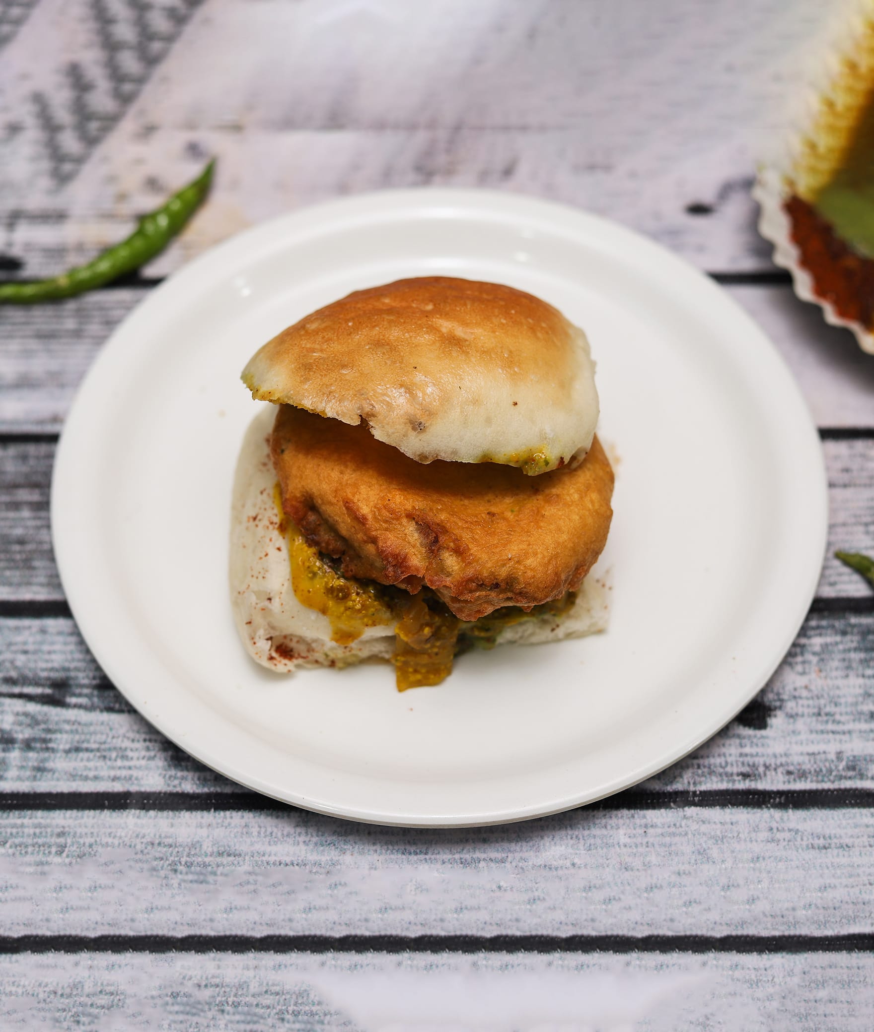 Charbhuja Sandwich - Logo