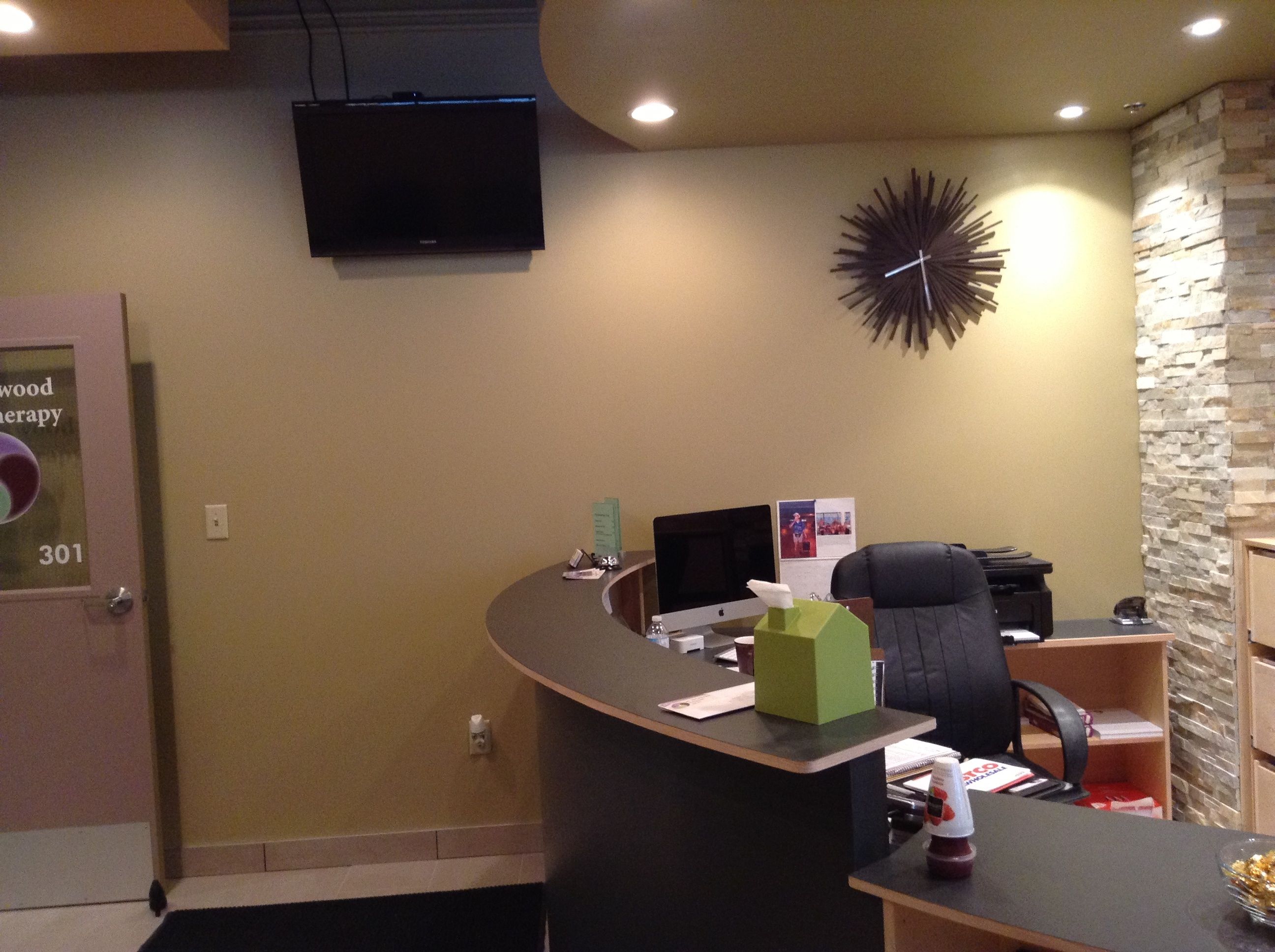Charleswood Physiotherapy - Logo