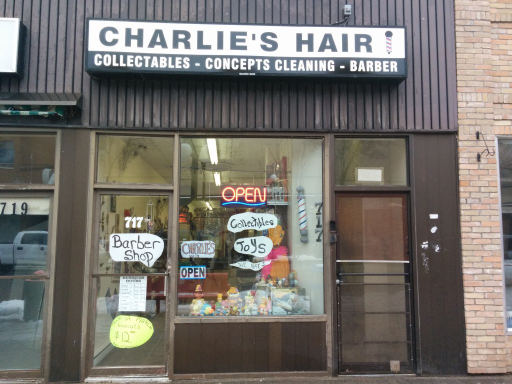 Charlie&s;s Hair/Collectibles - Logo