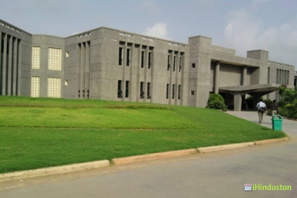 Charotar University of Science and Technology (CHARUSAT - Logo