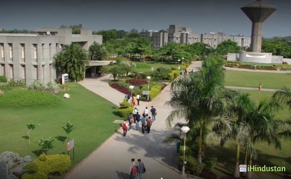 Charotar University of Science and Technology (CHARUSAT - Logo