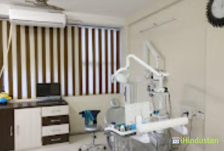 Chawda's Dental Care - Logo