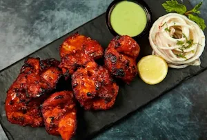 Chawla Chicken Social - Logo