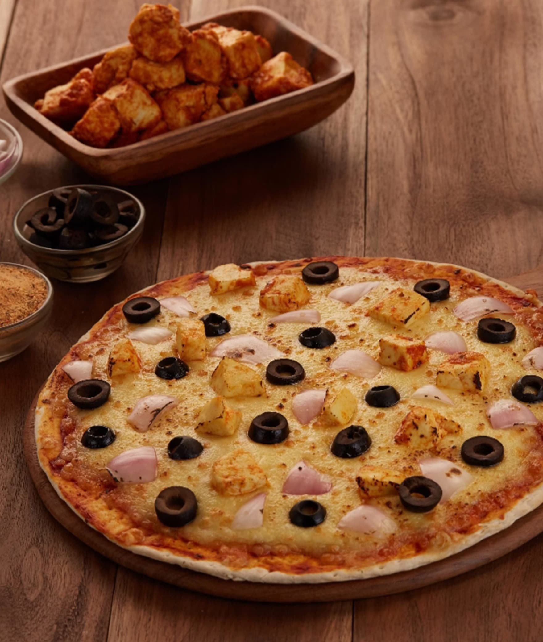CHEESY PIZZA HUB - Logo