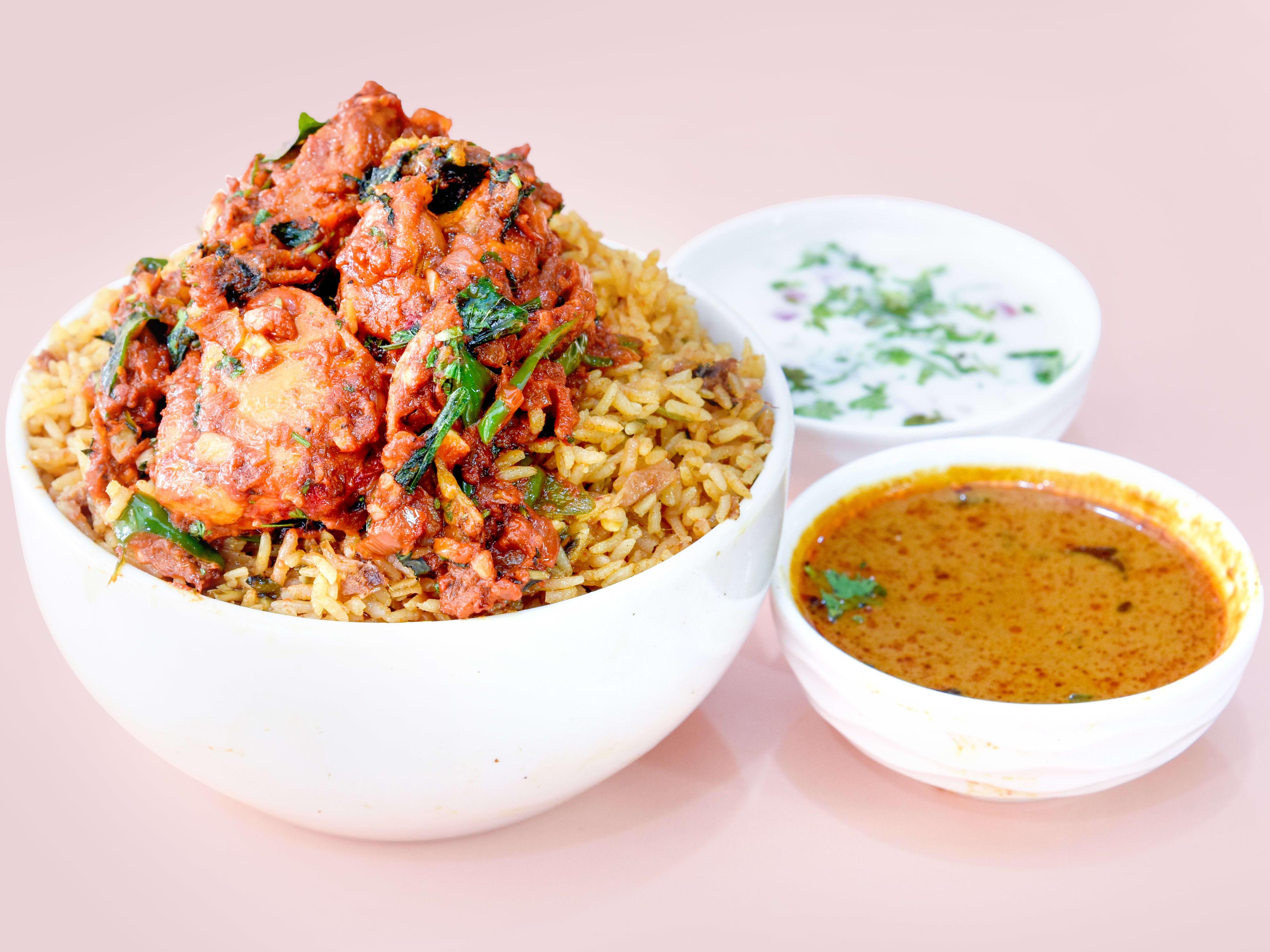 Chefs Inn (Spl Briyanis) - Logo