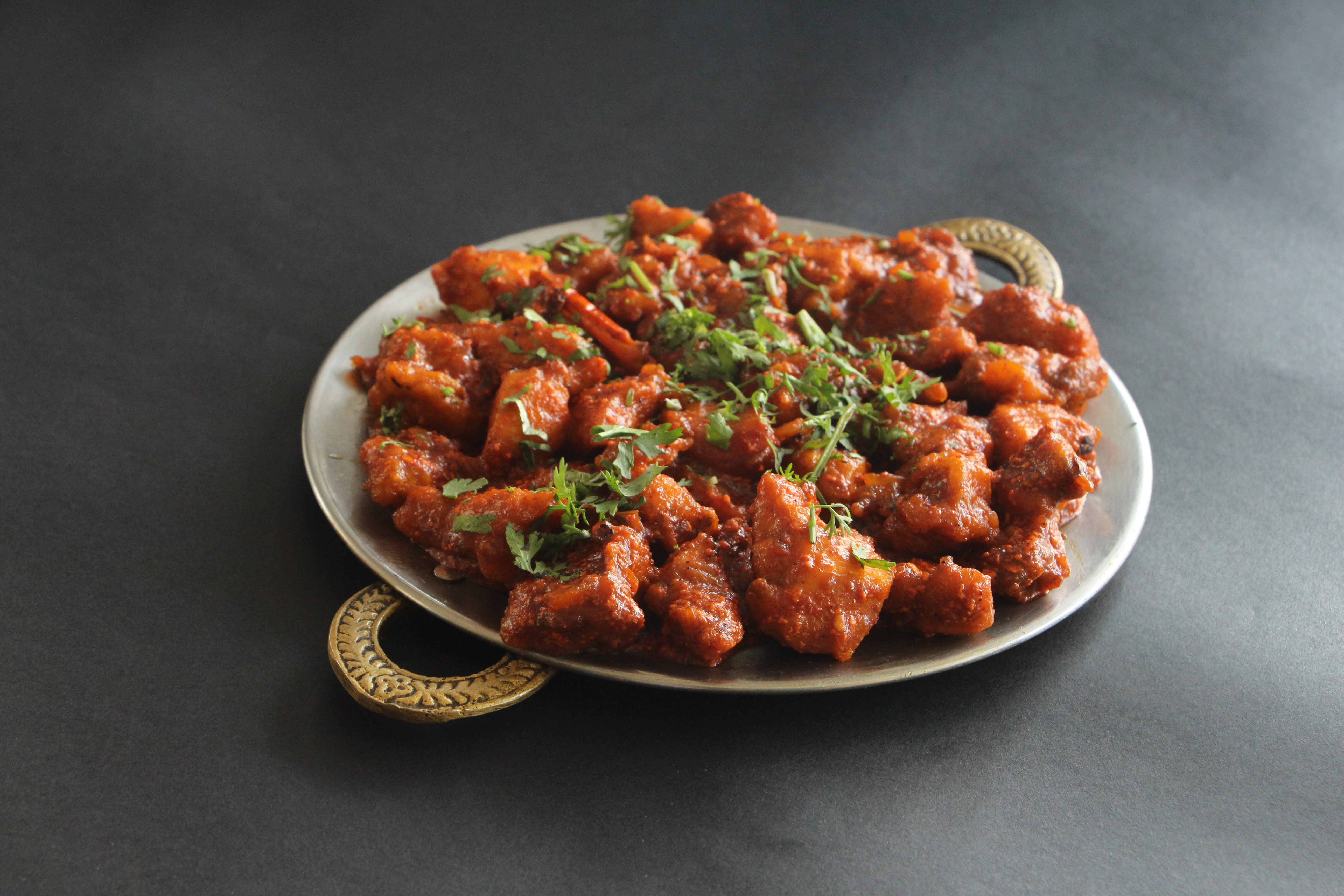 Chicken- E- Lajwaab - Logo