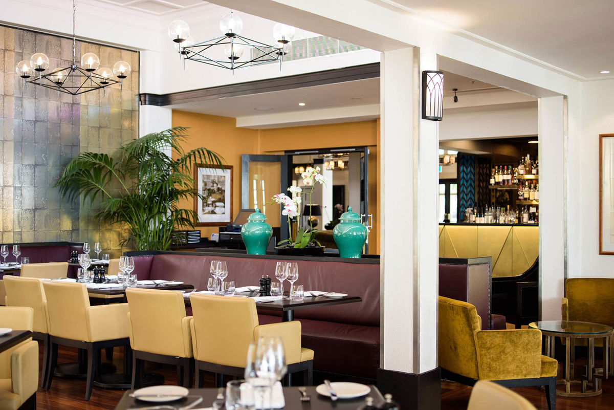Chifley's Bar and Grill @ Hotel Kurrajong - Logo