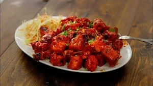 Chillies N Pepper - Logo