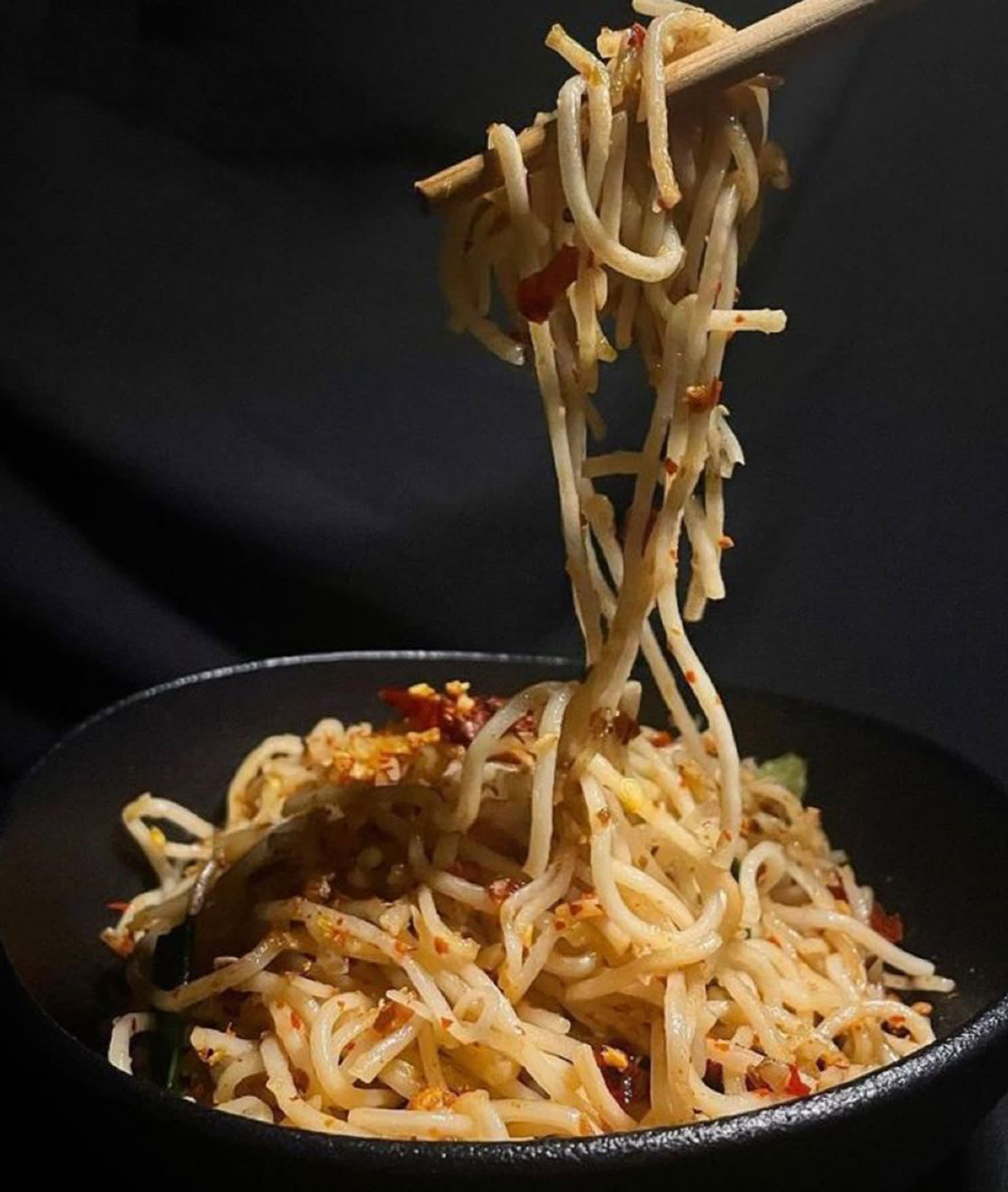 Chowmein - Logo