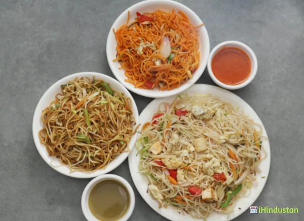 Chowmein Hut - Logo
