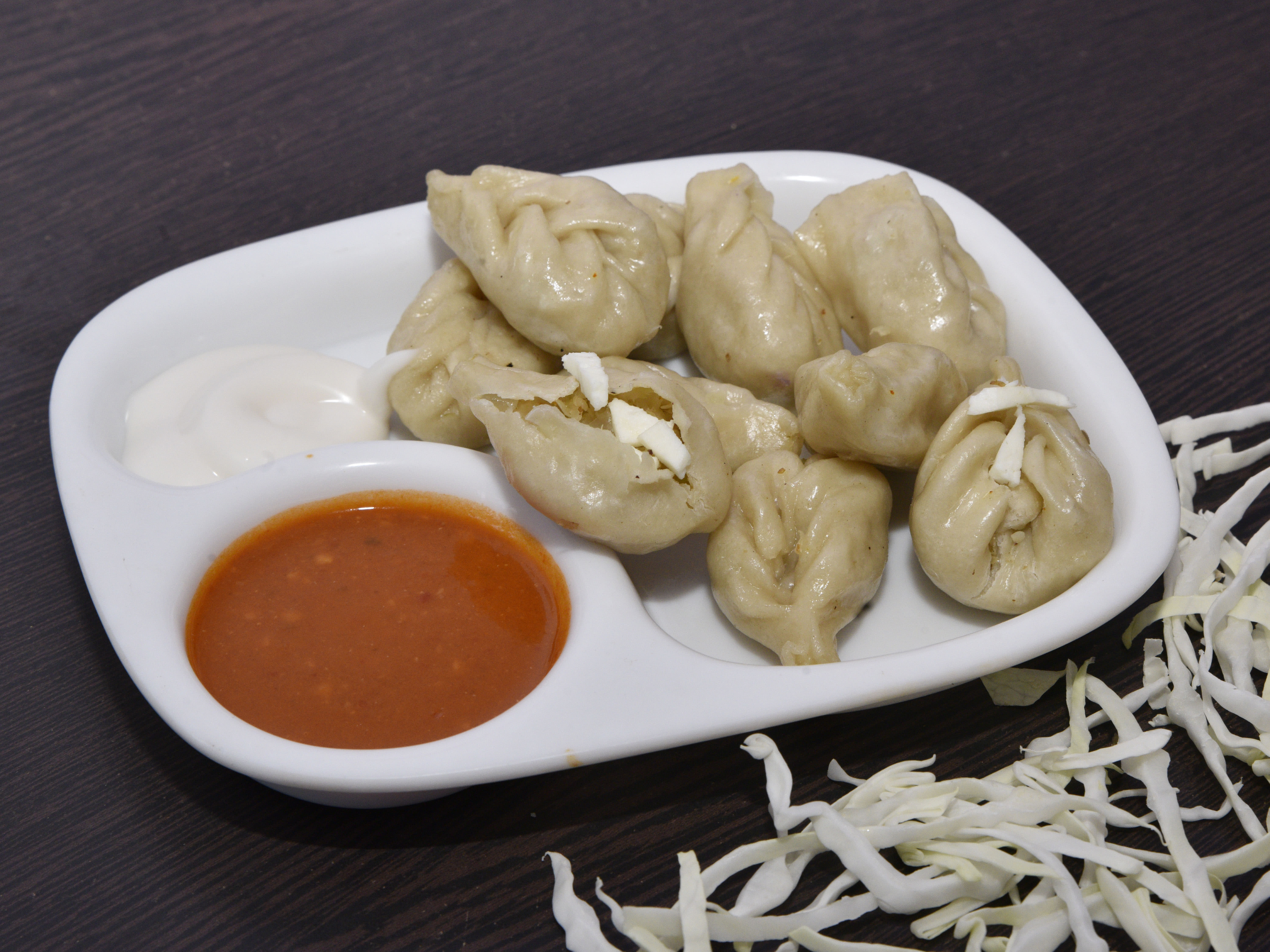 Classic momos - Logo