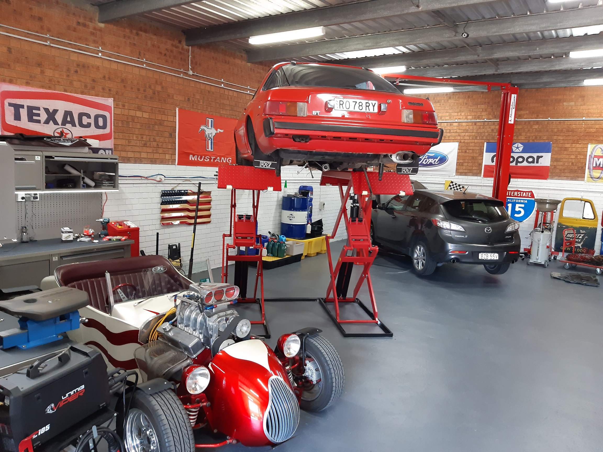 Classics & Collectibles Garage - Cover photo