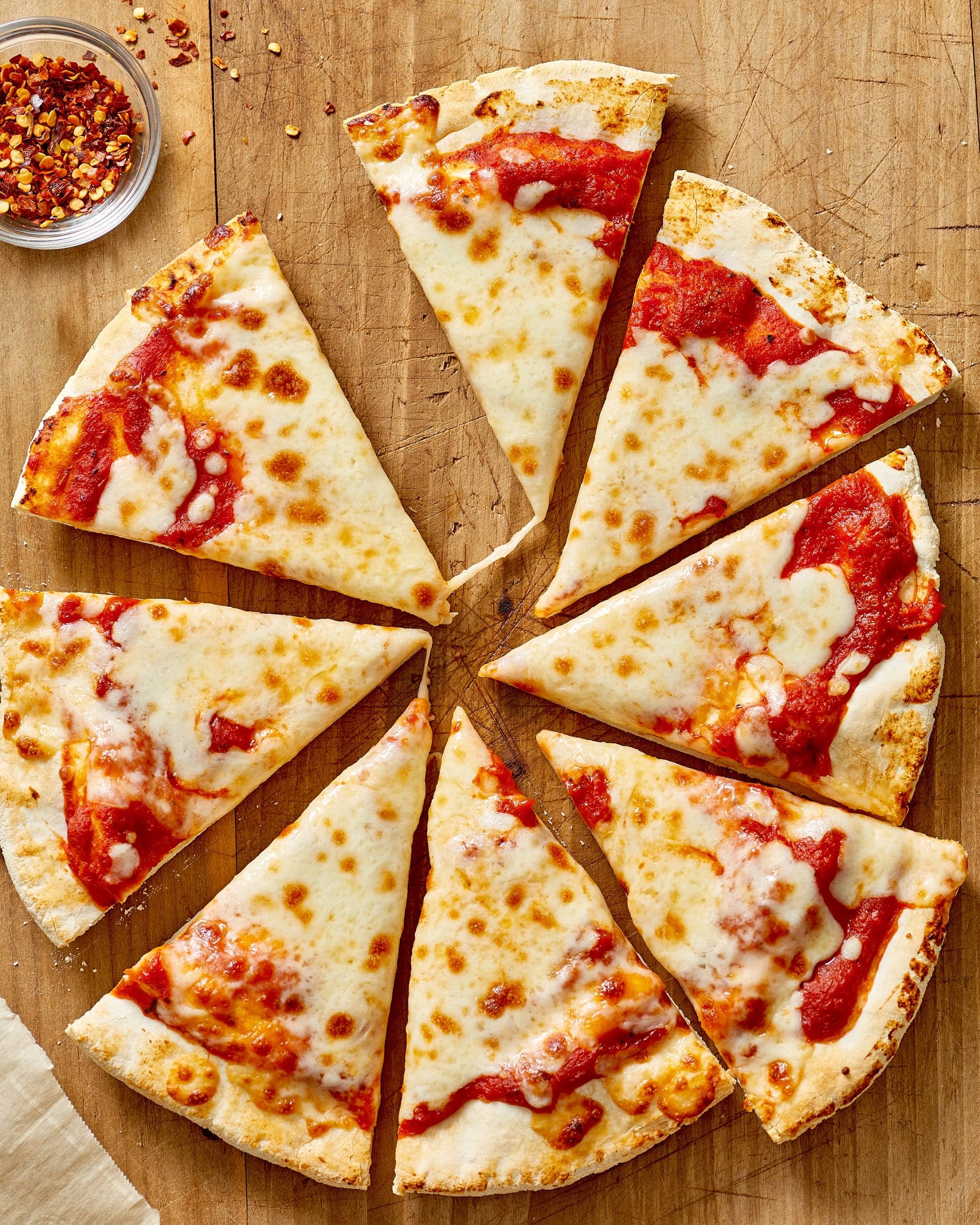Classic Shake & Pizza's - Logo