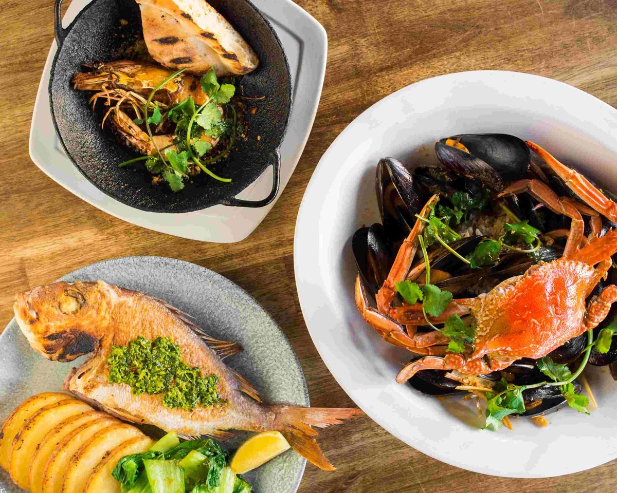 Claypots Seafood and Wine Bar - Logo