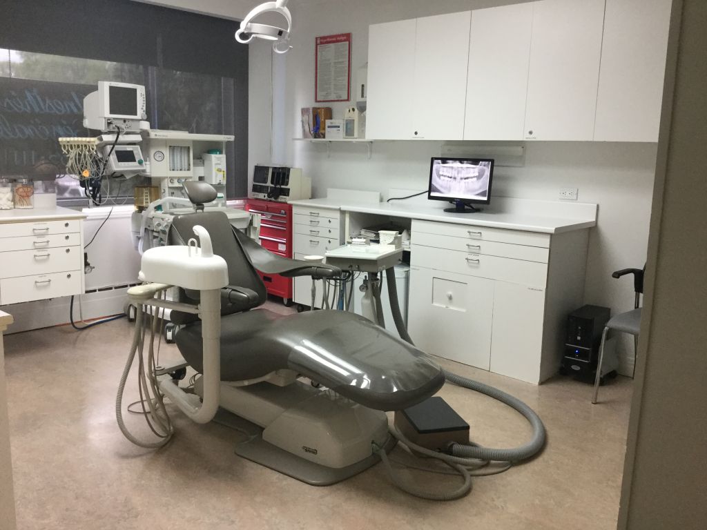 Clinique d&s;Anesthésie Dentaire de Montréal. Dr. Claud - Logo