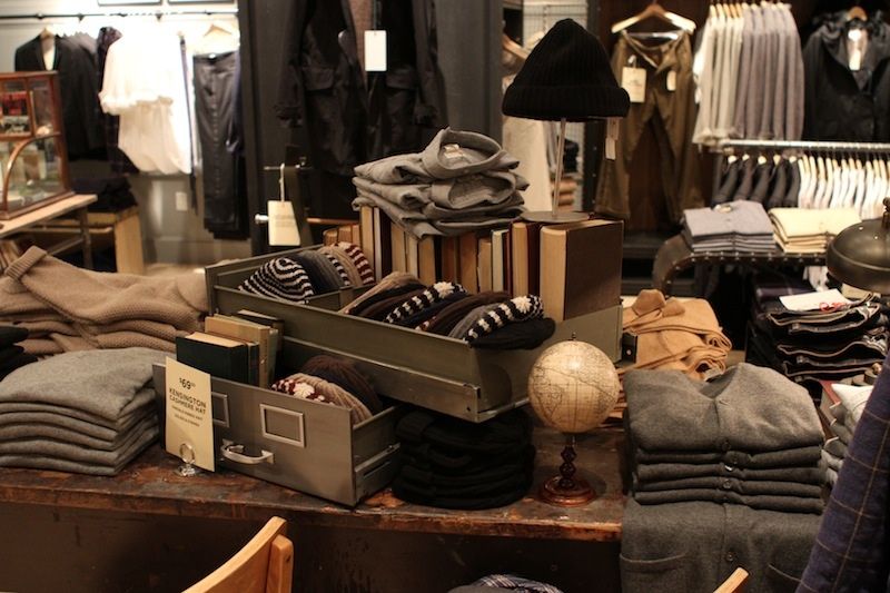 Club Monaco Int - Logo