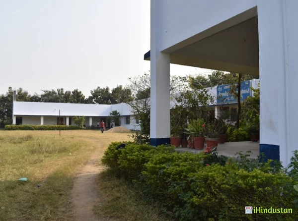 CMCE College & ITI - Logo