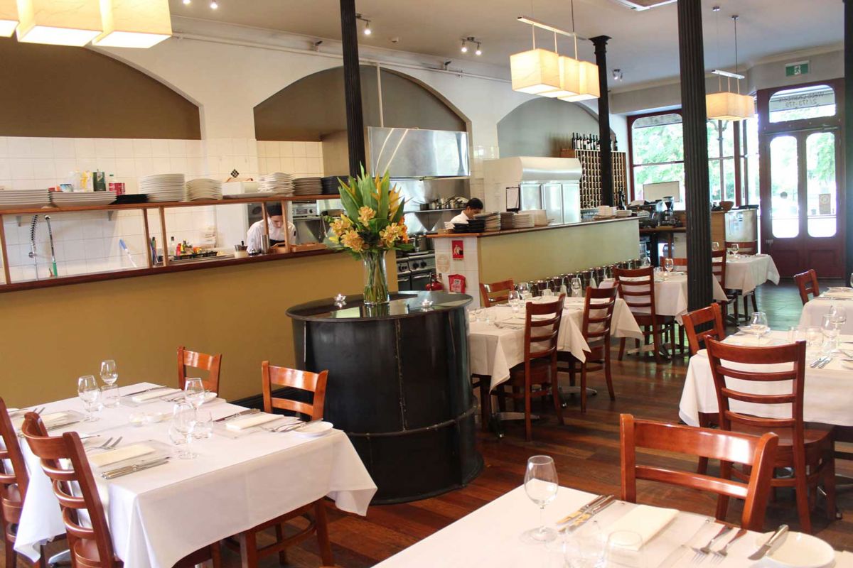 Cobblestone Lane Restaurant - Logo