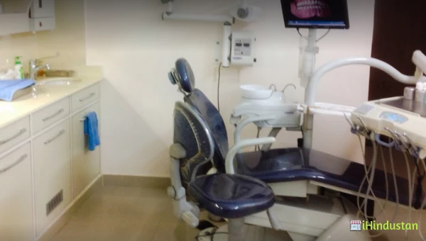 Colonels' Dental Clinic - Logo